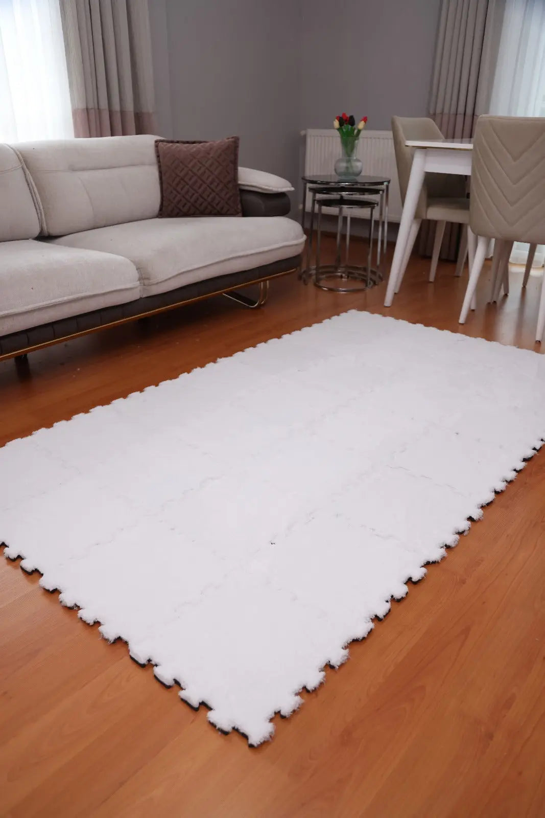 🤍 DECOZEYN 1 Metrekare Gri, Pembe ve Krem Kombin Dama Desenli Lüks Pelüş Kadife Puzzle Halı | Modüler & Yıkanabilir | Salon, Yatak Odası Zemin Decozeyn