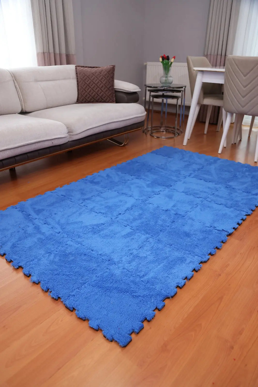 💙 DECOZEYN Canlı Mavi Rengi Lüks Pelüş Kadife Puzzle Halı | Yumuşak Doku, Modüler Yapı | Salon, Oturma Odası ve Yatak Odası Decozeyn